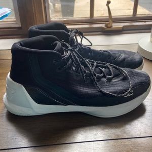Men’s Under Armor Steph Curry Basketball shoes